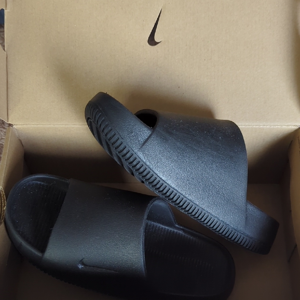 Nike Calm Slides, Black Size 5